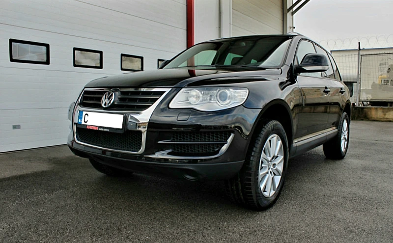 VW Touareg, снимка 1 - Автомобили и джипове - 47968643