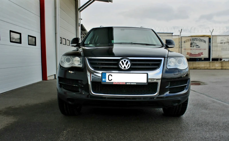 VW Touareg, снимка 2 - Автомобили и джипове - 47968643