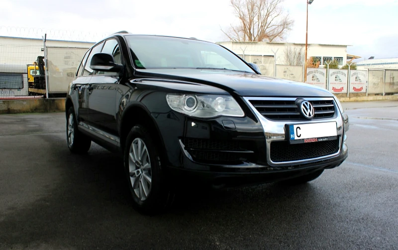 VW Touareg, снимка 3 - Автомобили и джипове - 47968643