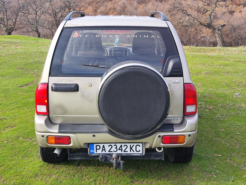 Suzuki Grand vitara, снимка 4 - Автомобили и джипове - 48470366