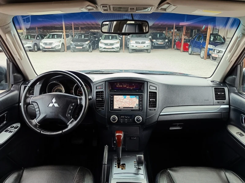 Mitsubishi Pajero 3.2 DID* Super Select* 4x4* Бавни* Блокаж* Full* , снимка 11 - Автомобили и джипове - 52533575