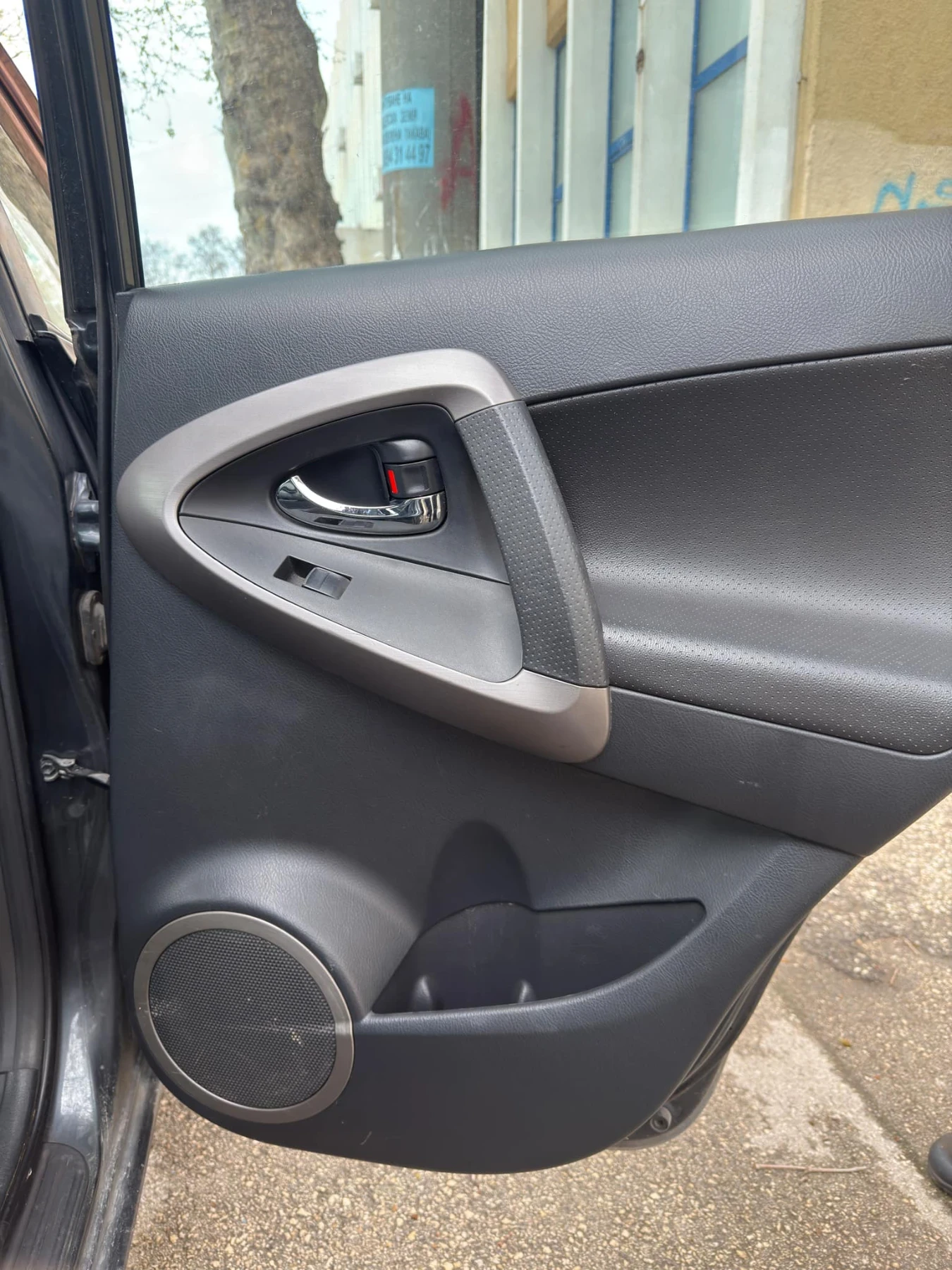 Toyota Rav4  - изображение 4