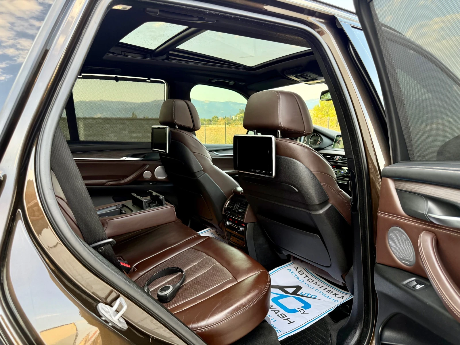 BMW X5 M50d/3xTV/B&O/Pano/Head-Up/Обдухване, снимка 16 - Автомобили и джипове - 54620795