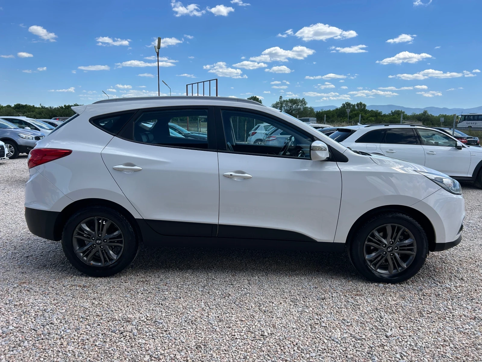 Hyundai IX35 * 1.7CRDI* Кожа* Навигация* LED* , снимка 5 - Автомобили и джипове - 54712723