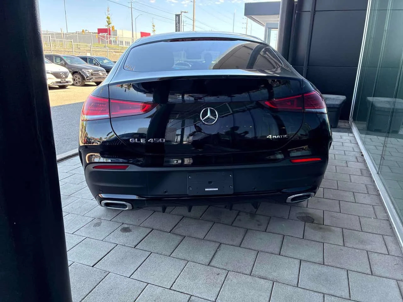 Mercedes-Benz GLE 450 AMG ДИСТРОНИК * 360 * BURMESTER * PANO * ПОДГРЕВИ, снимка 4 - Автомобили и джипове - 54715709