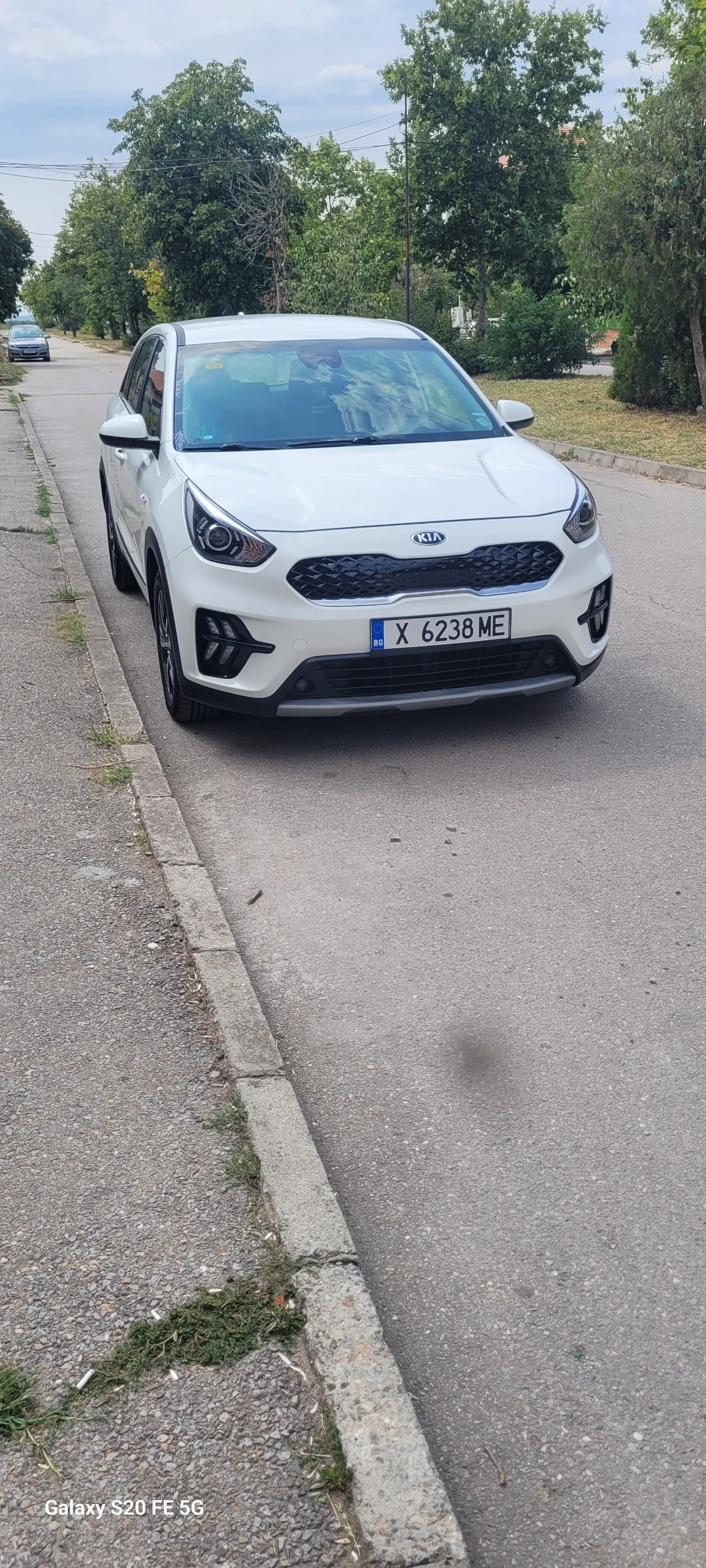 Kia Niro, снимка 13 - Автомобили и джипове - 54781641