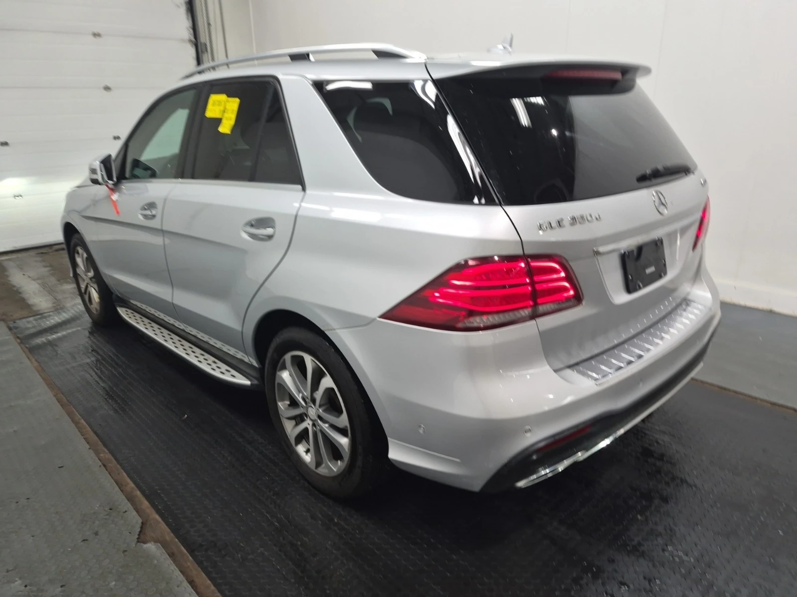 Mercedes-Benz GLE 350 D AMG * * CARFAX * * АВТО КРЕДИТ * * , снимка 6 - Автомобили и джипове - 55153329