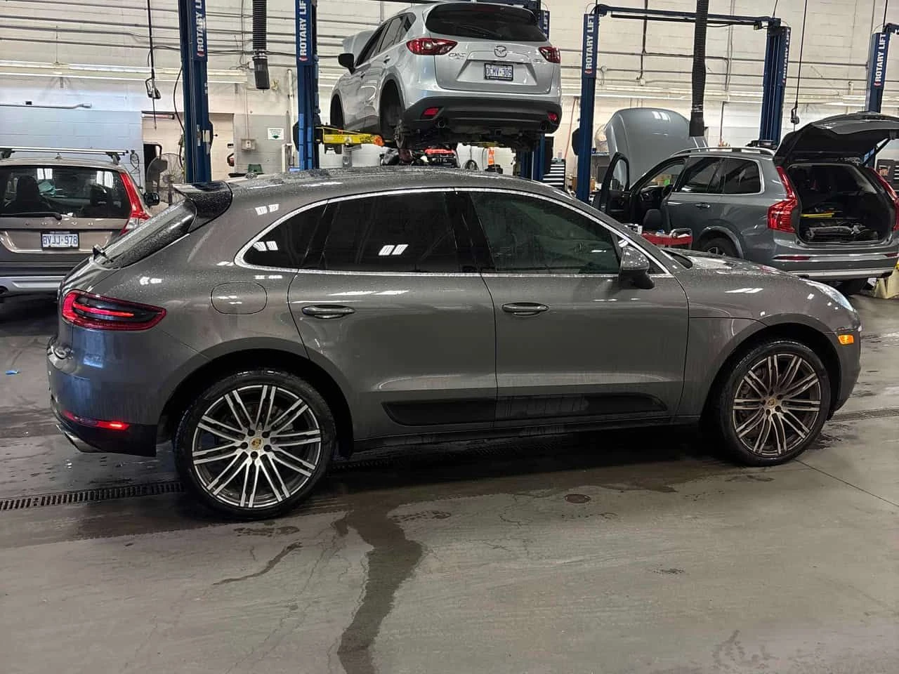 Porsche Macan * S * CARFAX * БЕЗ ПЪРВОНАЧАЛНА ВНОСКА, снимка 3 - Автомобили и джипове - 55415111