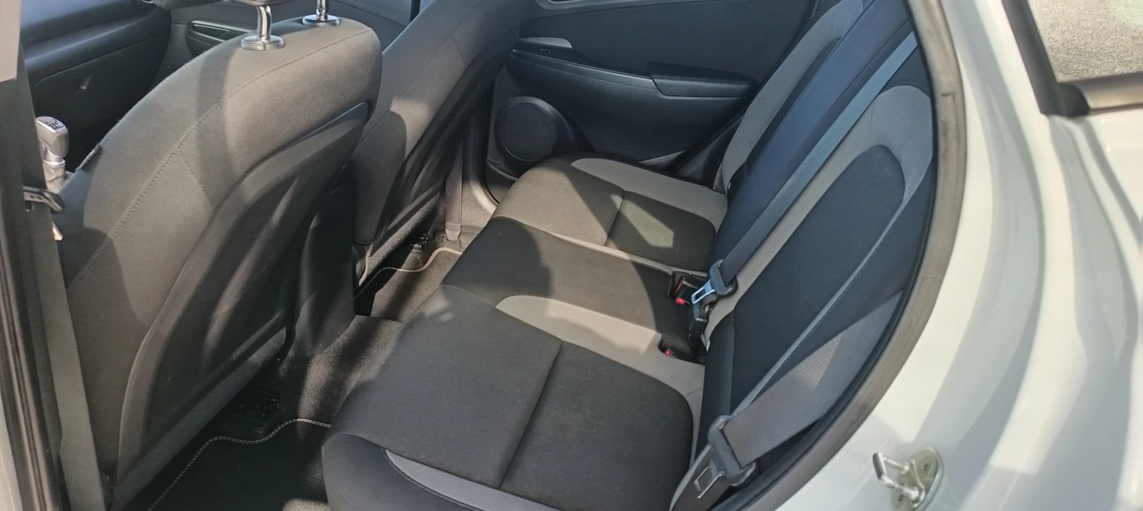 Hyundai Kona 1.6/116 * Италия , снимка 15 - Автомобили и джипове - 56211001