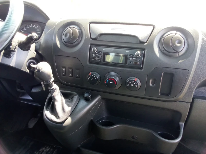 Renault Master 2.3D, снимка 4 - Бусове и автобуси - 47993941