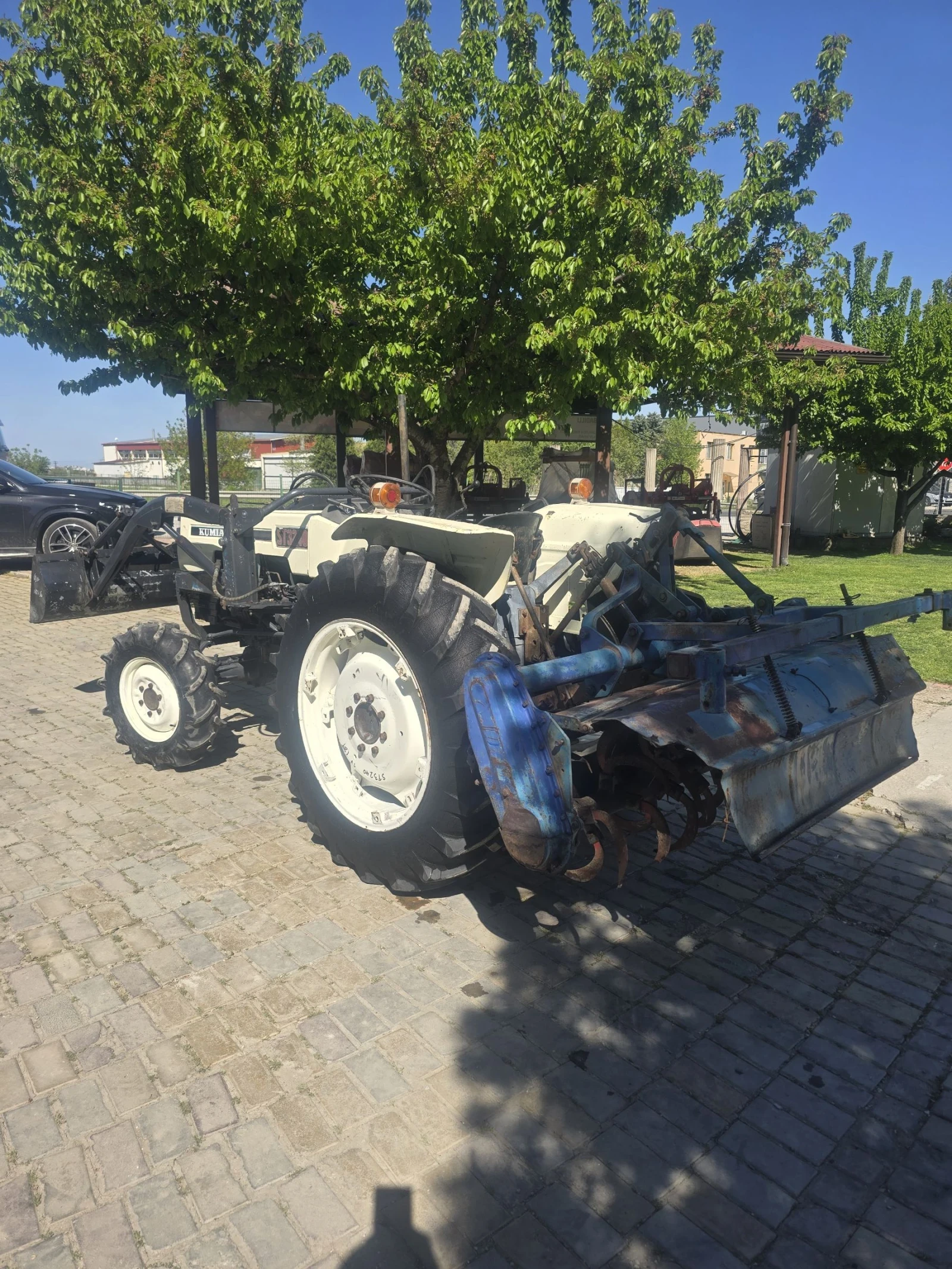 Трактор Mitsubishi 3240, снимка 5 - Селскостопанска техника - 54333684