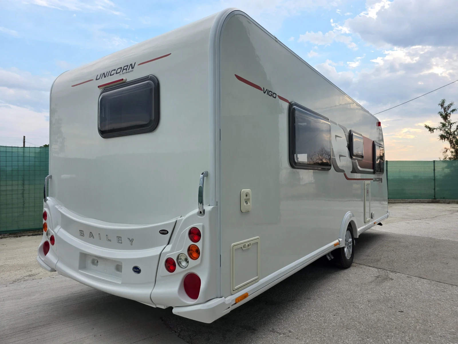 Каравана Bailey UNICORN VIGO, снимка 3 - Каравани и кемпери - 55589563