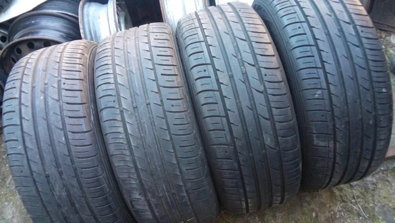 Гуми Летни 225/55R16, снимка 2 - Гуми и джанти - 27552661