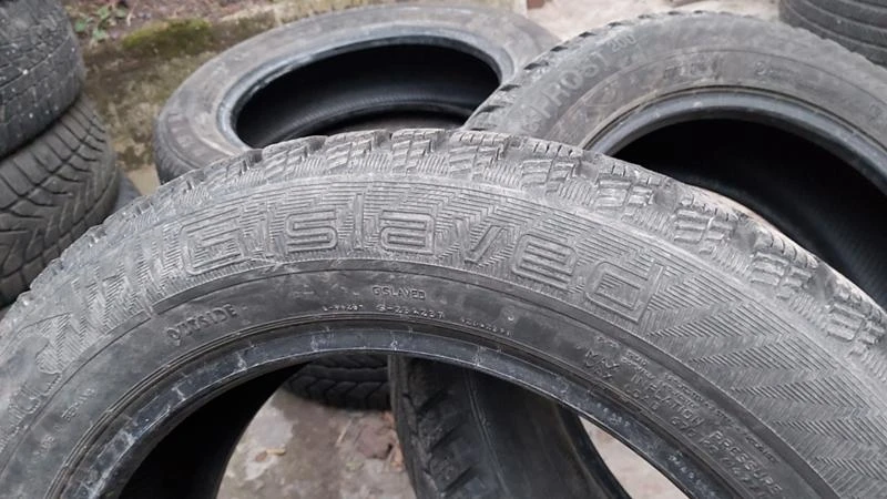 Гуми Зимни 205/55R16, снимка 5 - Гуми и джанти - 27726849