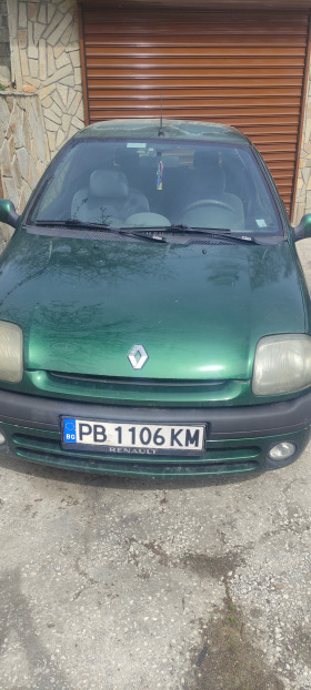 Renault Clio, снимка 1 - Автомобили и джипове - 45639998