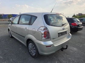 Обява за продажба на Toyota Corolla verso 2, 2D4D136ks6sk6+ 1TEMPOMATPODGREVEU4 ~9 540 лв. - изображение 3