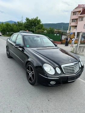 Mercedes-Benz E 320, снимка 1