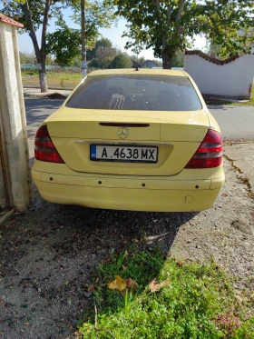 Mercedes-Benz E 200, снимка 1