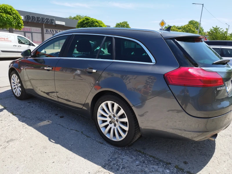 Opel Insignia, снимка 3 - Автомобили и джипове - 47383786