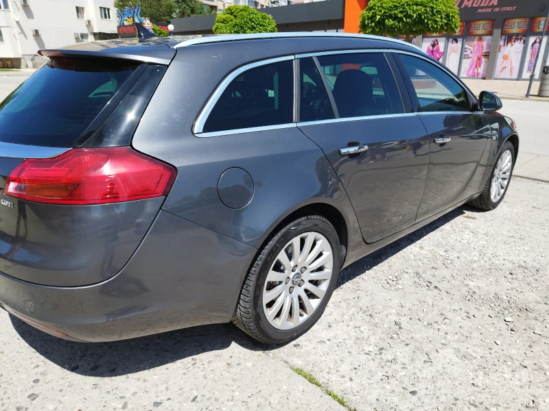 Opel Insignia, снимка 5 - Автомобили и джипове - 47383786