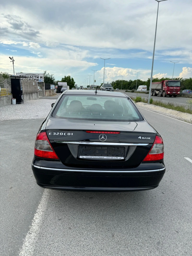 Mercedes-Benz E 320, снимка 5 - Автомобили и джипове - 47508135