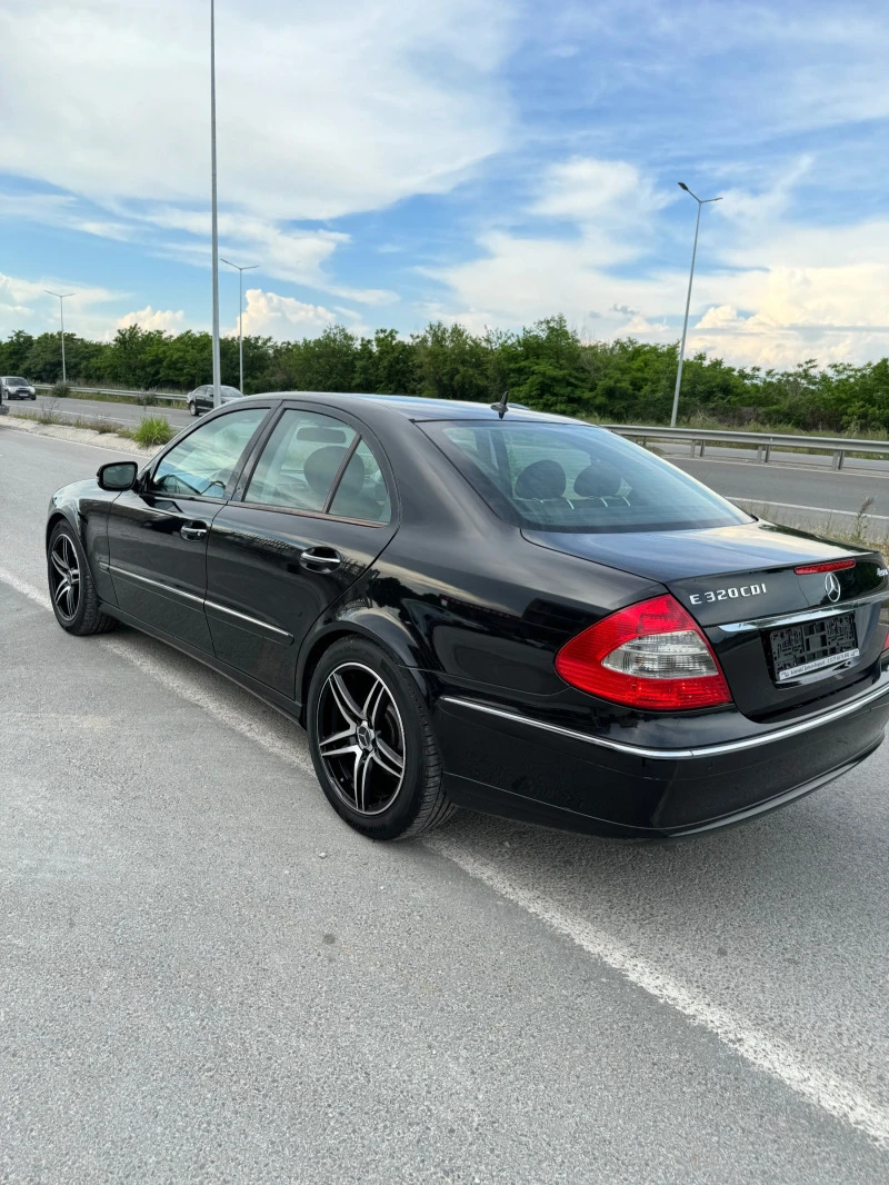 Mercedes-Benz E 320, снимка 6 - Автомобили и джипове - 47508135