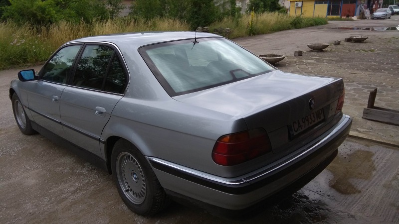 BMW 725, снимка 4 - Автомобили и джипове - 46462770