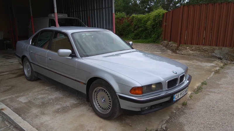 BMW 725, снимка 8 - Автомобили и джипове - 46462770
