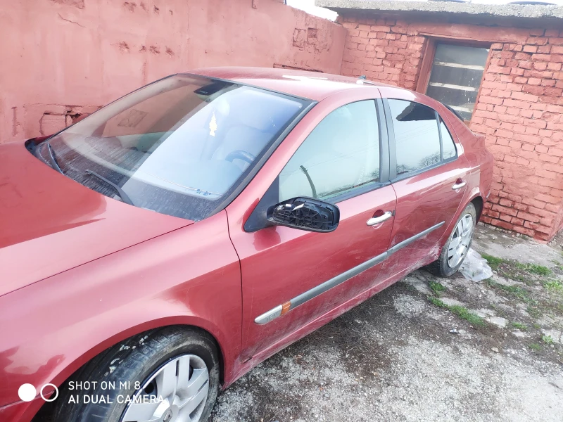 Renault Laguna 1.6i, снимка 9 - Автомобили и джипове - 47139812