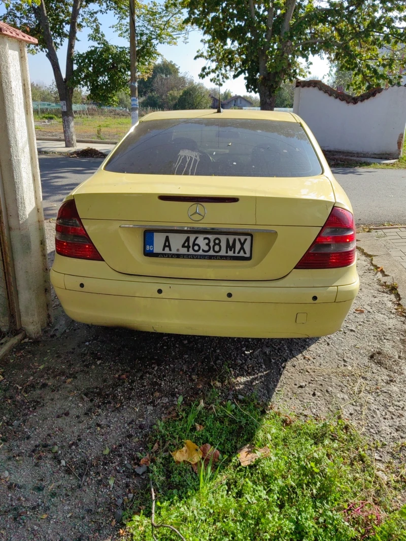 Mercedes-Benz E 200, снимка 1 - Автомобили и джипове - 49373390