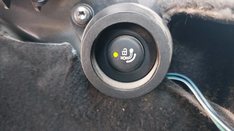 BMW 320 2.0, снимка 11 - Автомобили и джипове - 51071046