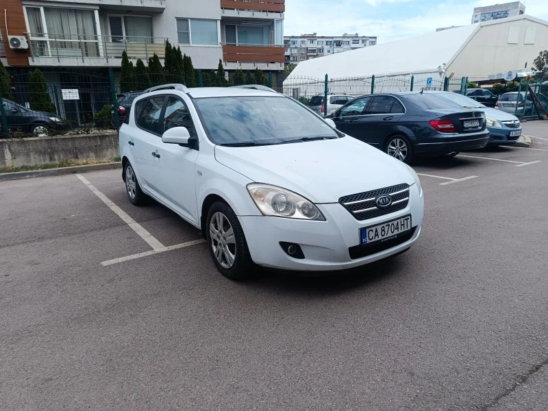 Kia Ceed, снимка 3 - Автомобили и джипове - 52474303