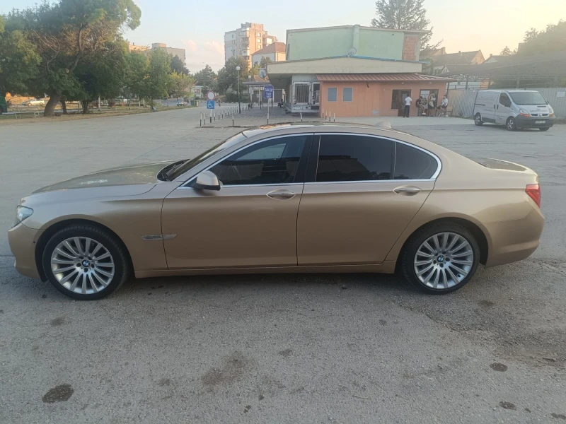 BMW 740, снимка 6 - Автомобили и джипове - 52076522