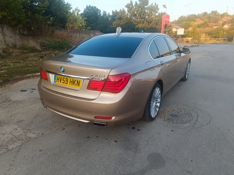 BMW 740, снимка 3 - Автомобили и джипове - 52076522