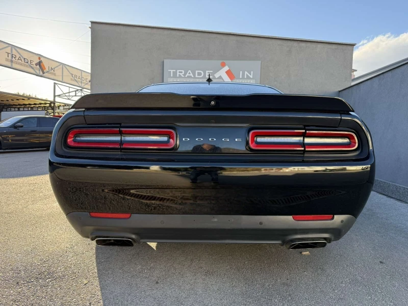 Dodge Challenger 5.7L V8 R/T, снимка 5 - Автомобили и джипове - 52196928
