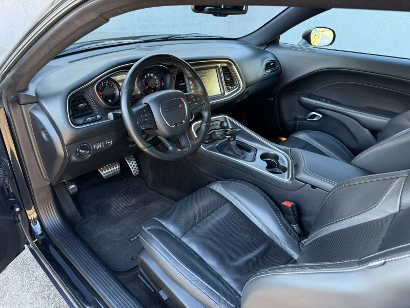 Dodge Challenger 5.7L V8 R/T, снимка 10 - Автомобили и джипове - 52196928