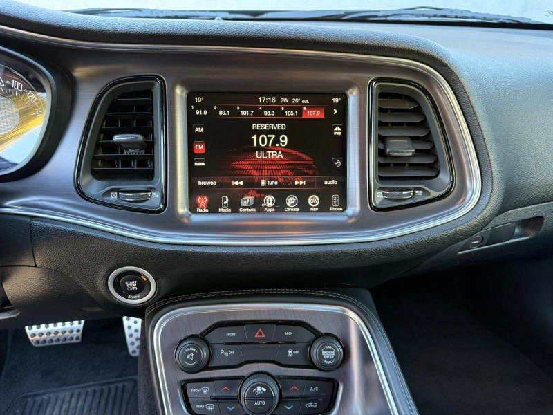 Dodge Challenger 5.7L V8 R/T, снимка 13 - Автомобили и джипове - 52196928