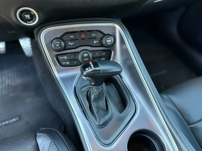 Dodge Challenger 5.7L V8 R/T, снимка 14 - Автомобили и джипове - 52196928