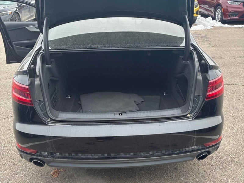 Audi A4 * Komfort * CARFAX * БЕЗ ПЪРВОНАЧАЛНА ВНОСКА, снимка 17 - Автомобили и джипове - 52744820