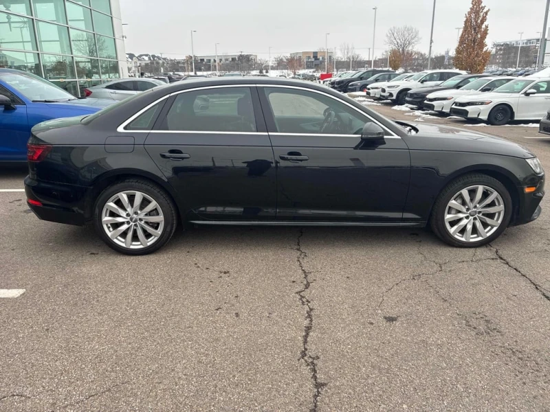 Audi A4 * Komfort * CARFAX * БЕЗ ПЪРВОНАЧАЛНА ВНОСКА, снимка 3 - Автомобили и джипове - 52744820