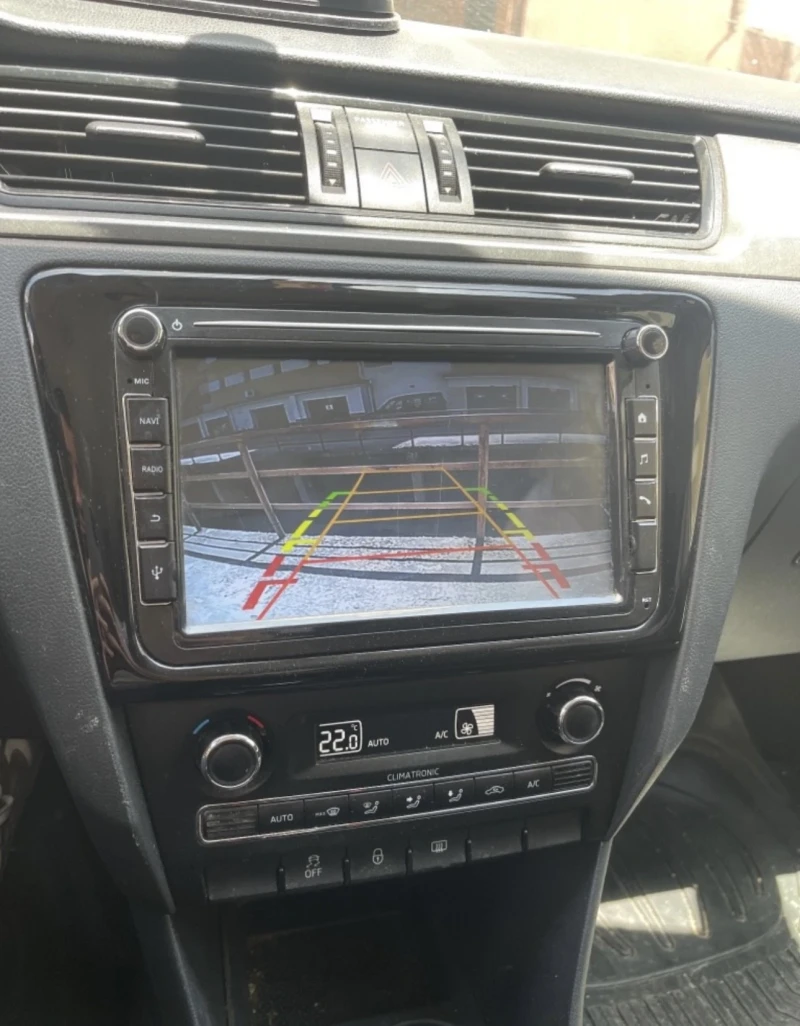 Skoda Rapid, снимка 6 - Автомобили и джипове - 52885837