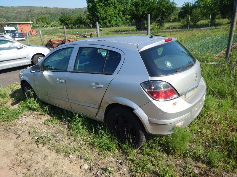 Opel Astra 1.6 115, снимка 2 - Автомобили и джипове - 36929753
