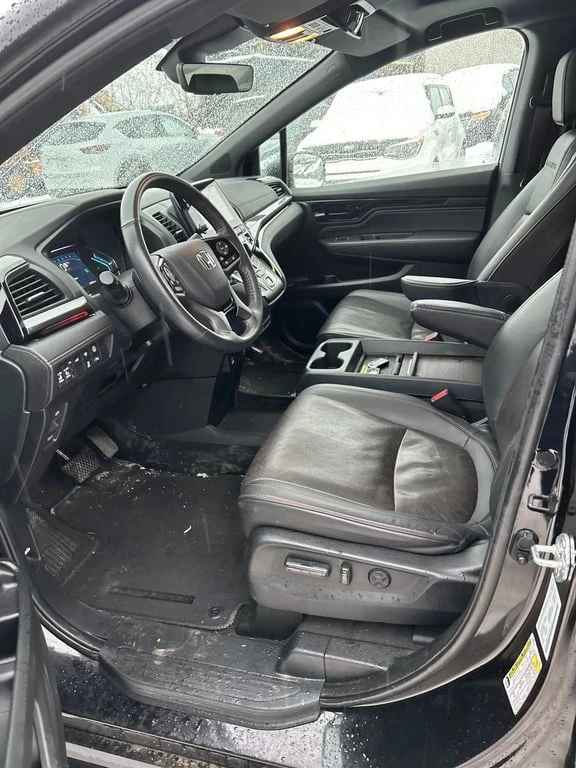 Honda Odyssey * Black Edition * CARFAX * БЕЗ ПЪРВОНАЧАЛНА ВНОСКА, снимка 5 - Автомобили и джипове - 53079183