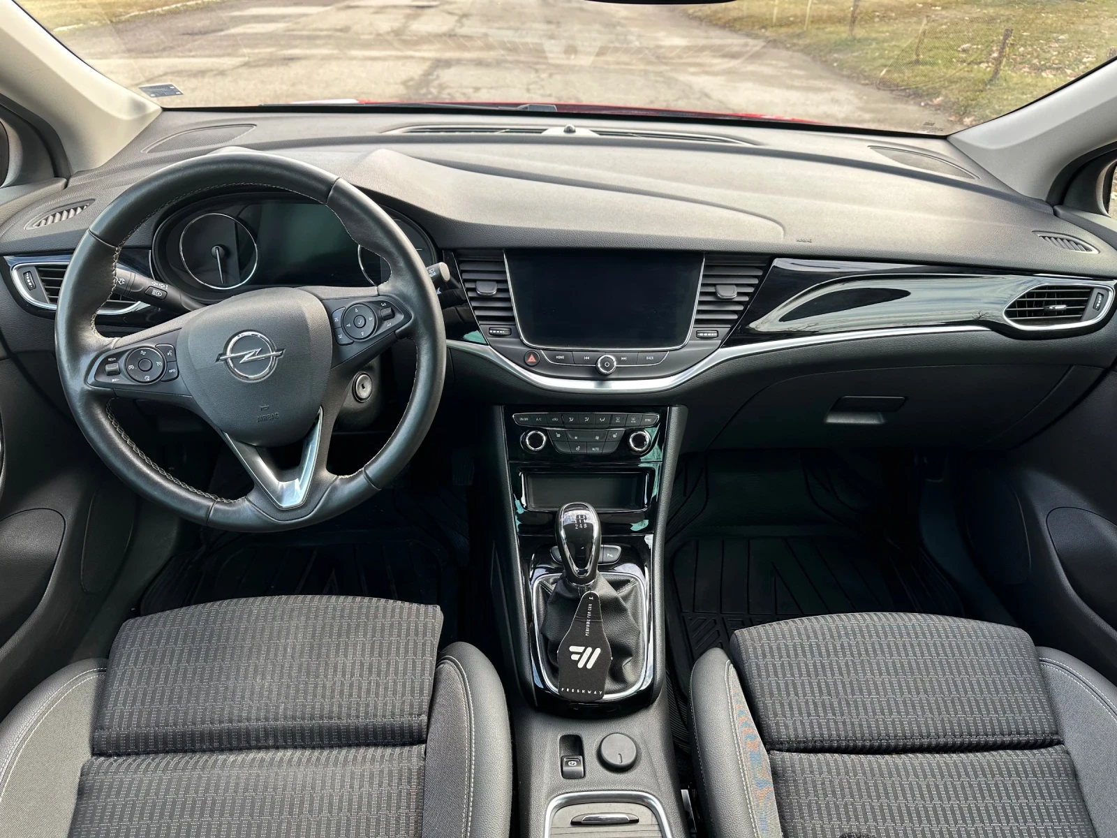 Opel Astra 1.2i 131�.�. | Mobile.bg � ����������� 13