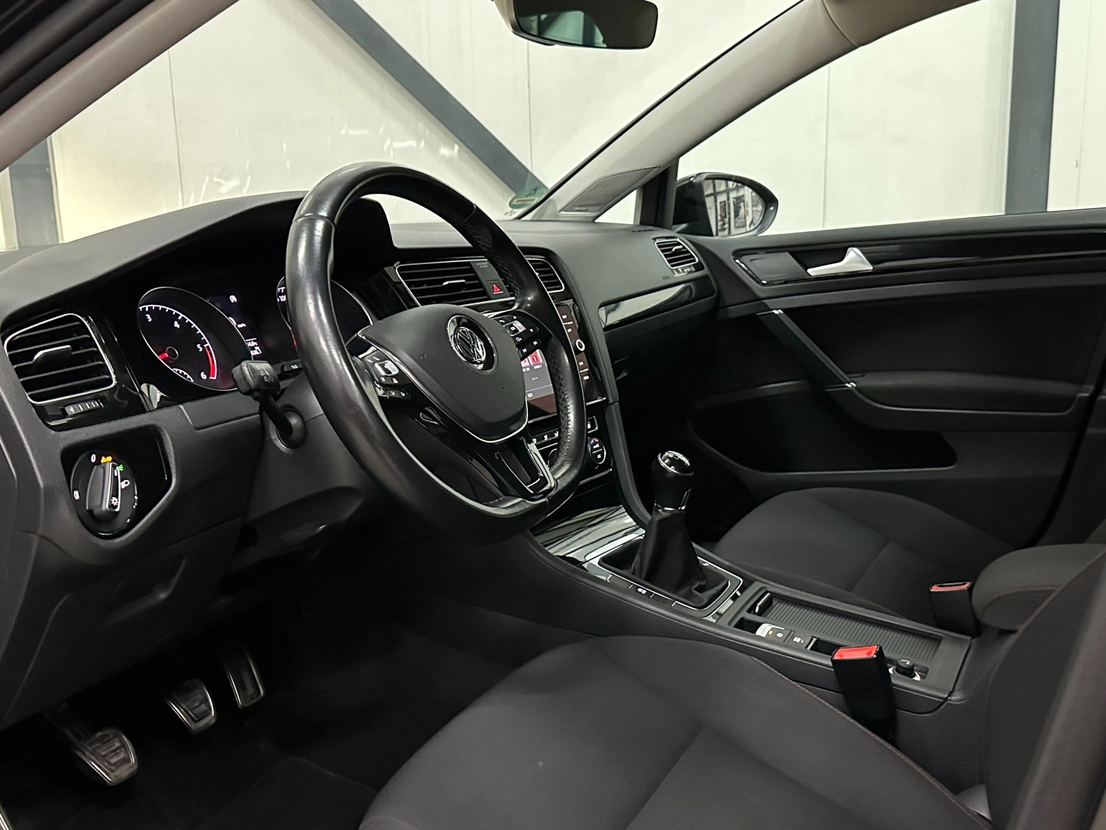 VW Golf ������� * ���� * DYNAUDIO *  | Mobile.bg � ����������� 8