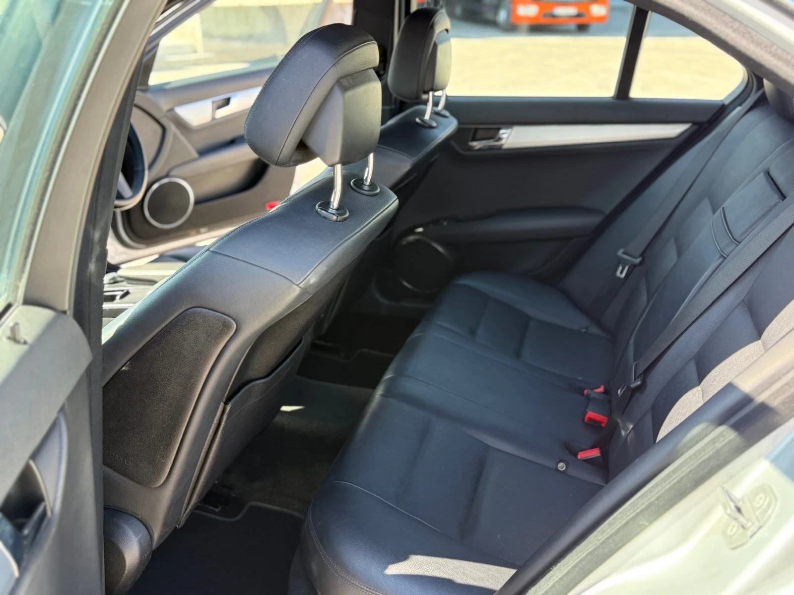 Mercedes-Benz C 350 C350 CDI 231кс , снимка 11 - Автомобили и джипове - 53806012