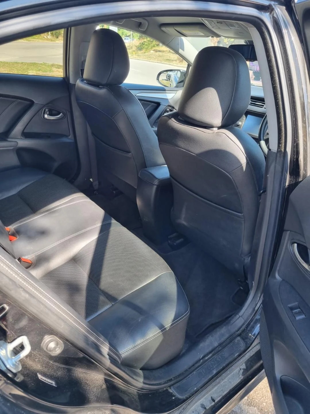 Toyota Avensis, снимка 7 - Автомобили и джипове - 54402146