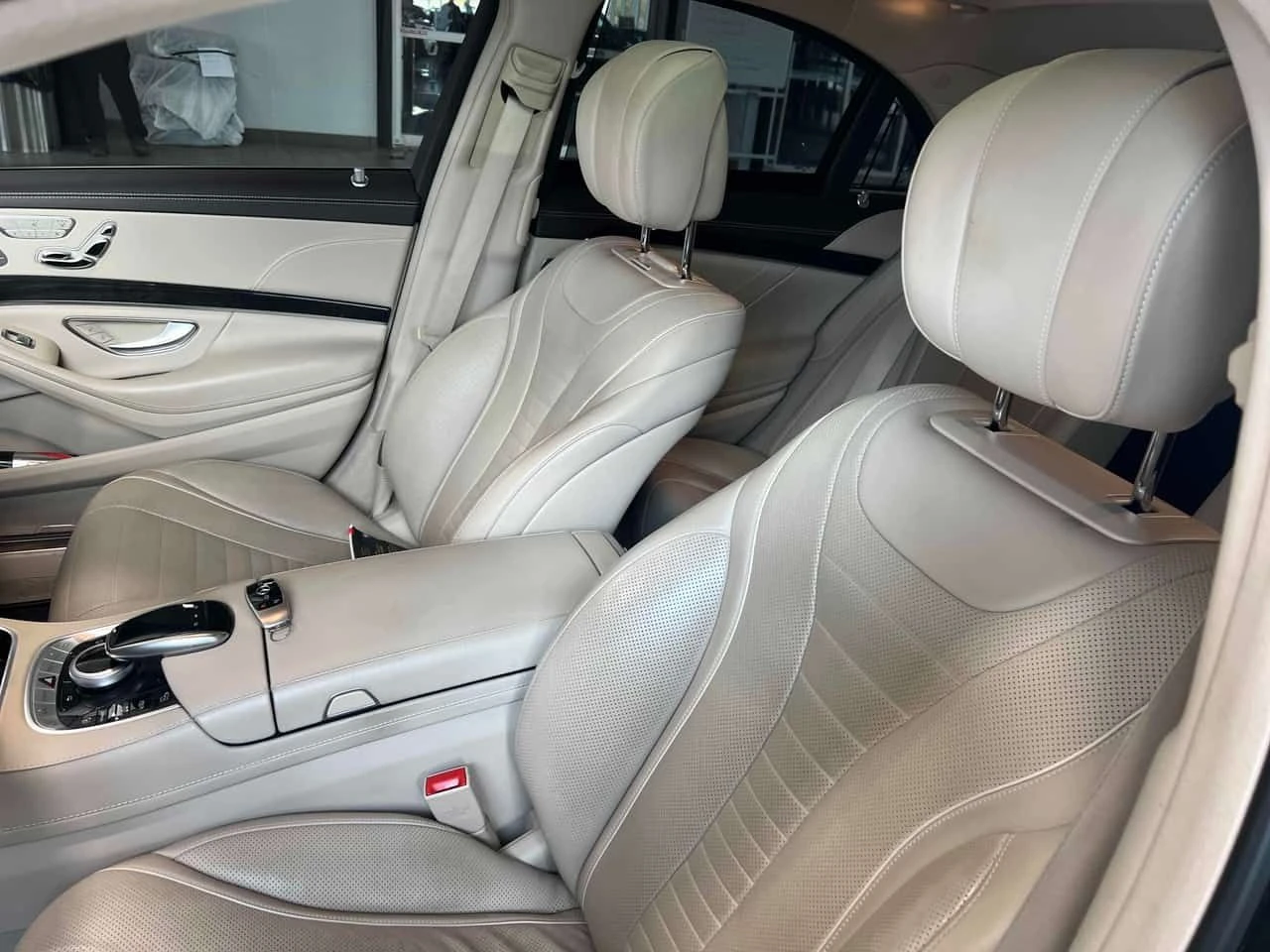 Mercedes-Benz S 560 CARFAX, снимка 11 - Автомобили и джипове - 54466407