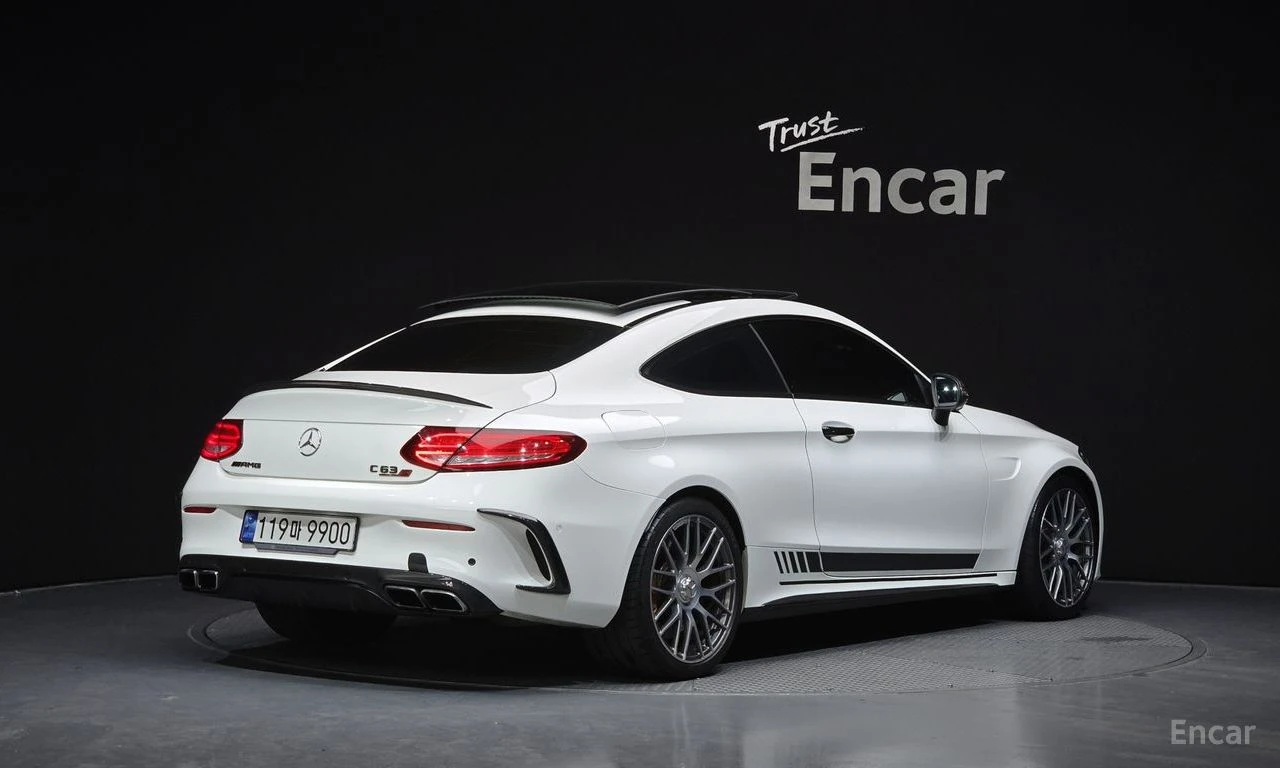 Mercedes-Benz C 63 AMG S* BURMESTER* ХЕДЪП* 360КАМЕРА, снимка 2 - Автомобили и джипове - 54501657