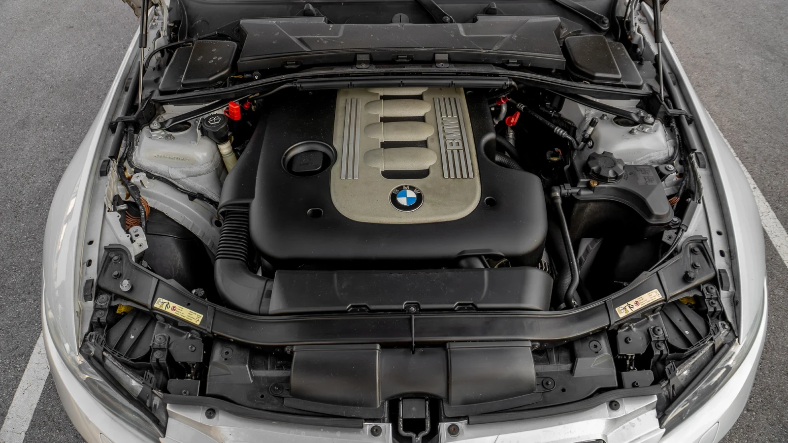 BMW 330 d M57 / M pack / Нов внос / Обслужена, снимка 15 - Автомобили и джипове - 55120038